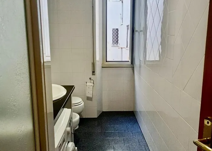 Fantastic In Center *