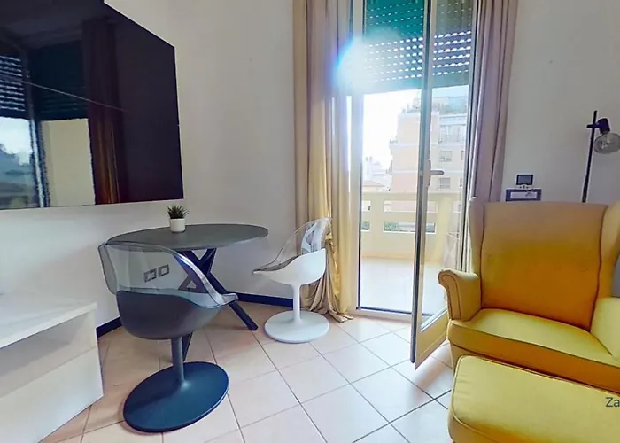 Fantastic In Center * Dresde