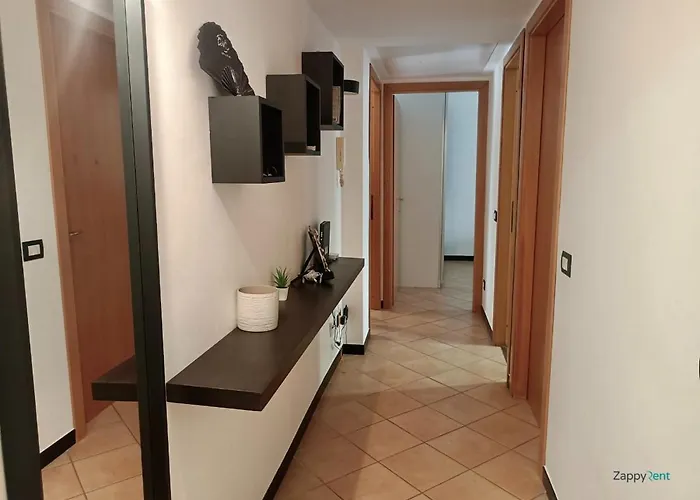 Fantastic In Center Dresde